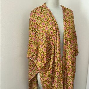 MAELU pink floral kimono O/S one size swim coverup resort wear